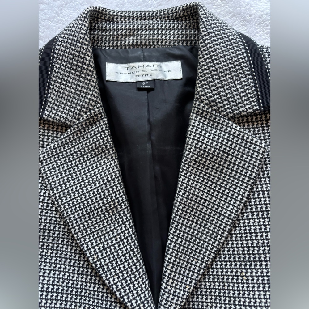 Tahari Petite Jacket - Picture 4 of 9